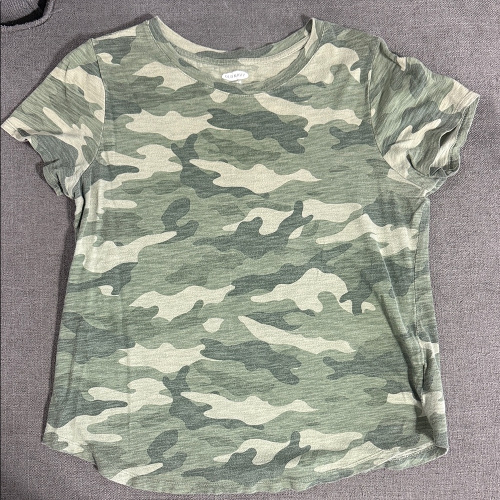 Old Navy Green Camouflage Tee
